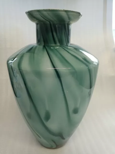 Ancien grand vase art déco En Verre Opaline Bleue.