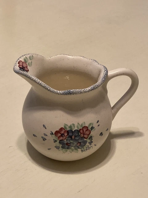 Noel pie plate company creamer