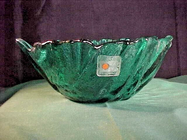 Blenko  Green Cabbage Leaf Bowl 6"