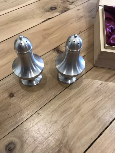 ROYAL SELANGOR Pewter Salt And Pepper In Gift Box As New 3