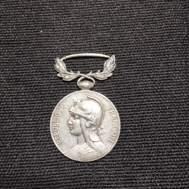 Médaille/pendentif En Argent - Bienheureuse Jeanne D'Arc, Lozane Vers 1910, Occasion