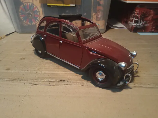 Solido 1/18 Citroen 2Cv6 Charleston