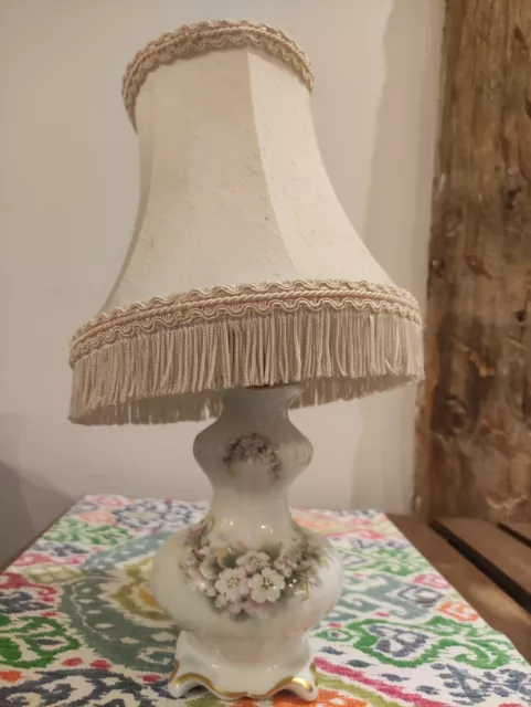 Lampe en porcelaine de Limoges