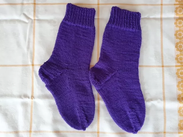 selbstgestrickte handgestrickte Socken Wollsocken, Größe 40 - 41, Violett