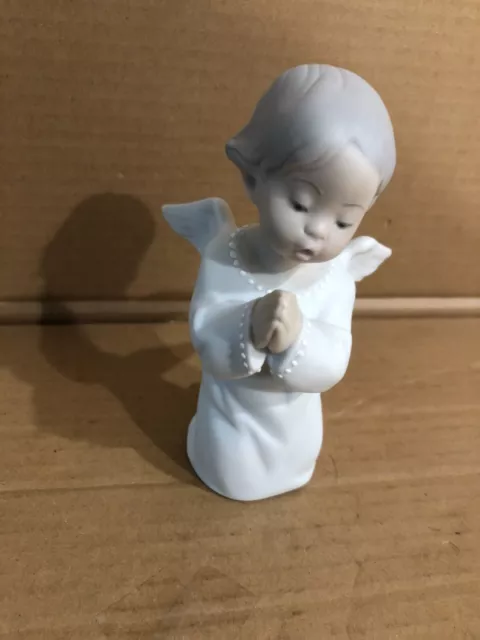 Vintage LLADRO Praying Kneeling Girl Angel Cherub Figurine Spain Porcelain