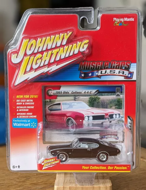 1:64 Johnny Lightning "Muscle Cars USA" - 1969 Oldsmobile Cutlass 4-4-2