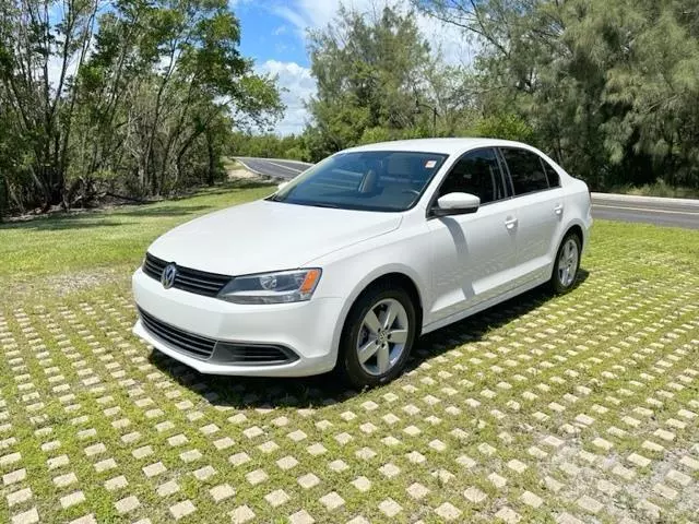 2014 Volkswagen Jetta Carfax certified Free shipping No dealer fees