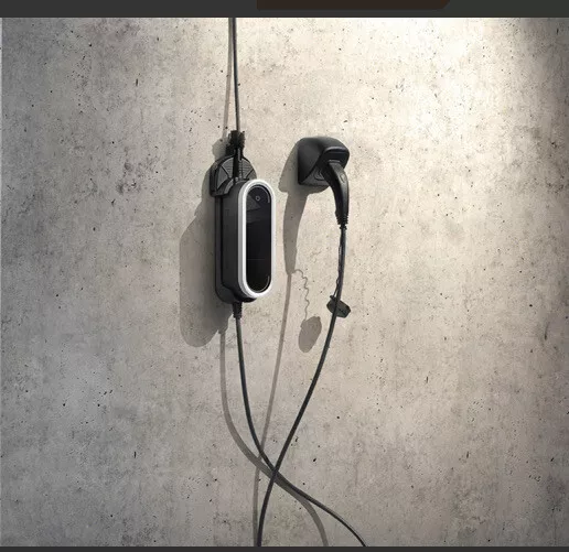 Porsche supporto a parete base per caricabatterie mobile PORSCHE TAYCAN/collegamento e cavo nuovo con etichette