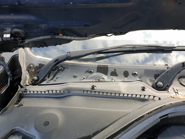 BMW Serie 3 F30 2011 - 2019 Motore tergicristallo anteriore e collegamento 7260489