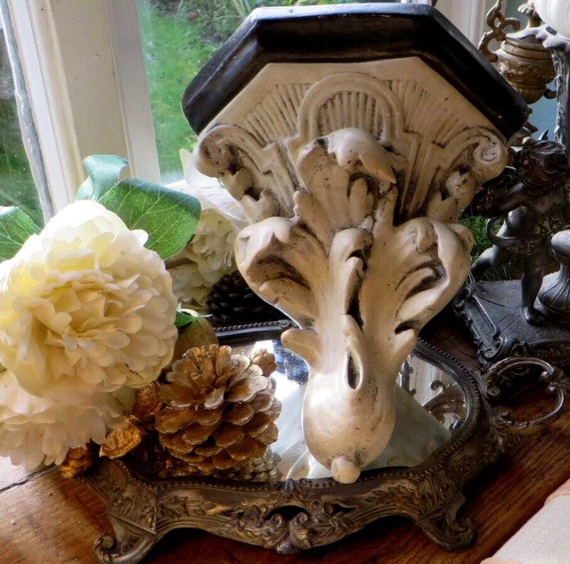 A FABULOUS ANTIQUE French Plaster Pediment / Mount Acanthus Leaf