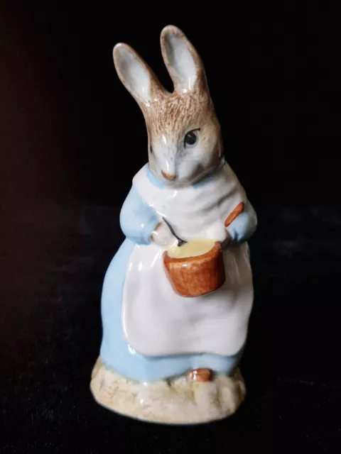 Vintage Royal Albert Beatrix Potter Figurine "Mrs Rabbit Cooking" BP6a + Box