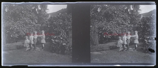 Kids Family c1935 Photo NEGATIVE Stereo Glass Plate Vintage V33L24n3 2