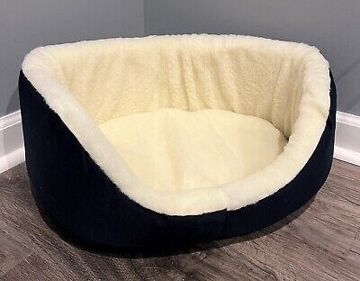 Plush Sherpa Lined Pet Bed with Removable Cushion, Size Med - Dark Navy - New