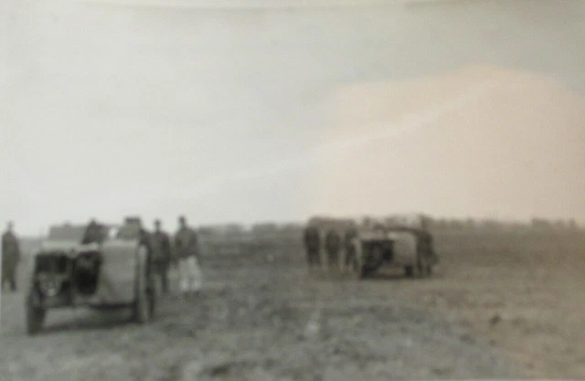 RAR & ALT Orig Foto 2.WK WW ! Soldaten Kampfeinsatz Uniform Kanonen in Stellung