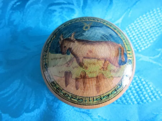 Kleine Dose Lackdose Stier Bulle Kuh Lackmalerei w. Russland Ø 6,5 cm alt  10719