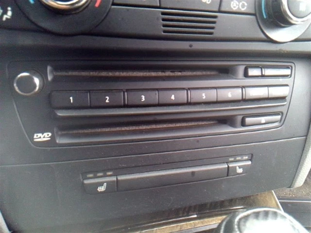 Info-GPS-TV Screen Player Navigation DVD 1 Din Size Fits 06-10 BMW 550i 20523349