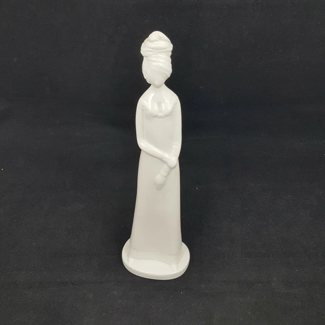 Spode Victoria Bone China Figur - OA