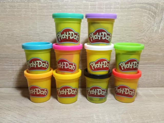 Play-Doh Bulk Pack of 48 Cans, 6 Sets of 8 Modeling Compound Colors,  Perfect for Halloween Treat Bags, Party Favors, Arts & Crafts, 3oz,  Preschool Toys 2+ (Amaz…