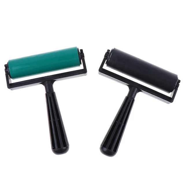 Rubber clearance roller brush