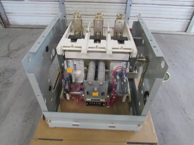 New Eaton / Cutler Hammer Vrvs3Nl8Z1  Vacuum Contactor 7200V 720Amake Offer