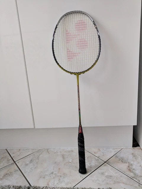 バドミントンラケット アーマテック800ディフェンス ヨネックス