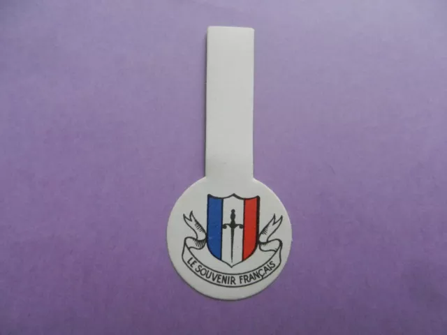 insigne journée militaire papier Le Souvenir Français