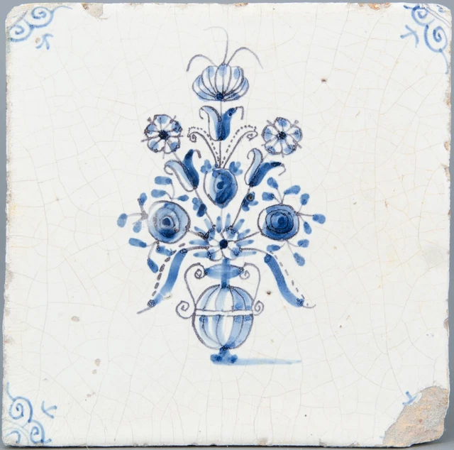 Nice Dutch Delft Blue tile, flowerpot, 17th. century.