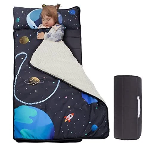 Estera de siesta para niños pequeños saco de dormir con almohada y manta negra grande
