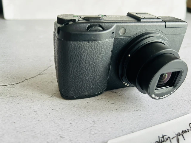 RICOH Digital Camera GR III Black GR DIGITAL 3 W/ Battery Charger Fast Shipping 3