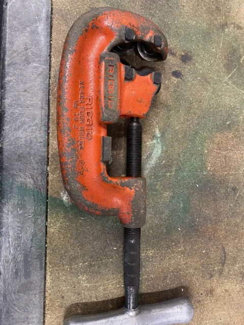 🇺🇸RIDGID TOOLS FOUR WHEEL HEAVY DUTY PIPE CUTTER 42A  Made In USA “FREE SHIP