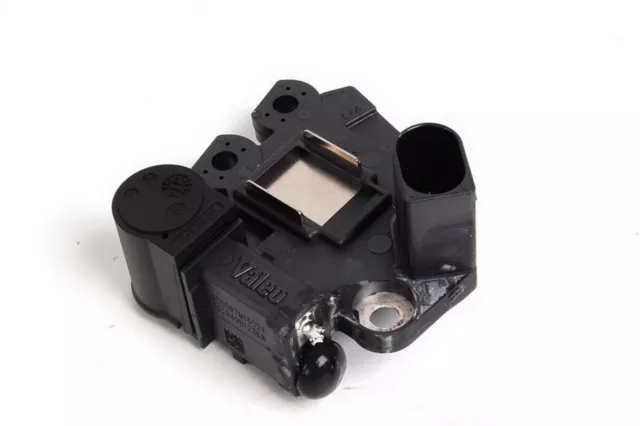 AUDI A3 8P Voltage Regulator Genuine 06B903803B