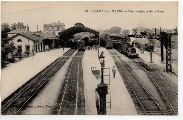 CHALONS SUR MARNE - Marne - CPA 51 - train station - interior of station 11