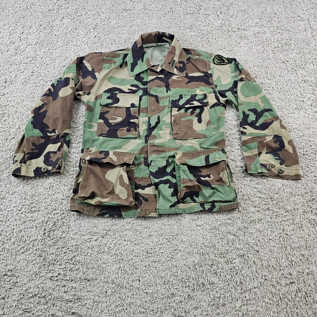 US Army Jacket Mens Small S Short Woodland Camo Hot Weather Coat Button Front