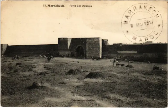 CPA AK MAROC - Marrakech - Porte des Doukala (93118)