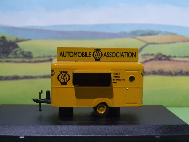 Oxford Diecast 1/76 Scale DAF08CS - DAF XF Truck & Trailer R.A. Howie
