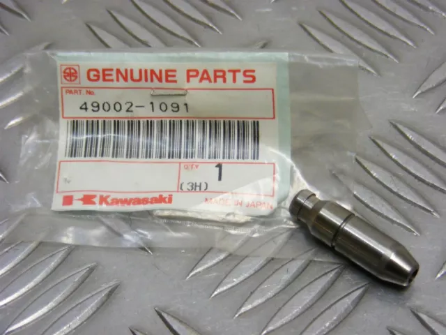 Kawasaki 49002-1091 Engine Valve Guide NEW NOS 070323