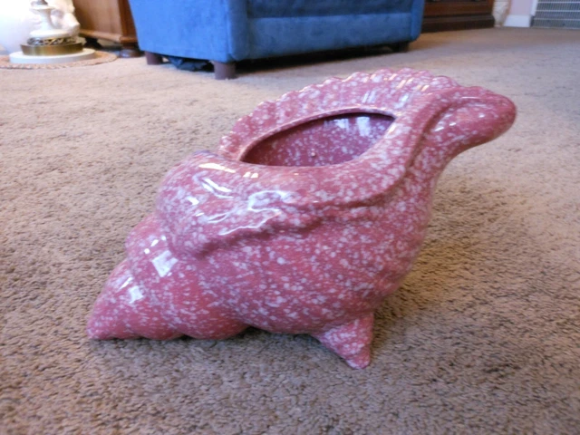 VINTAGE DaVAR ORIGINALS CONCH SHELL PLANTER, MAUVE AND PINK SPECKLED GLAZE