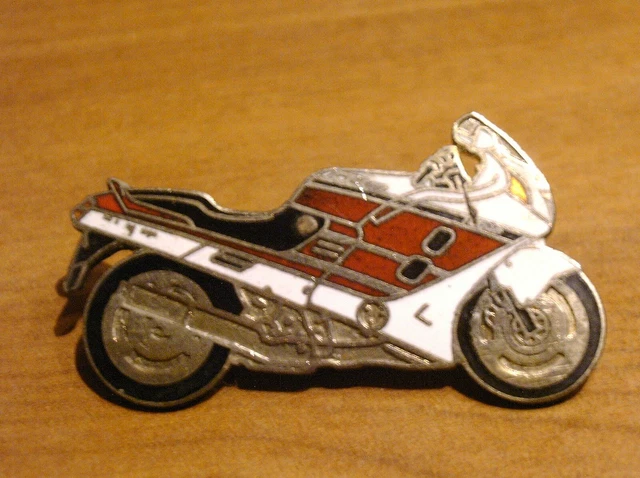 Pins Moto HONDA CBR 1000 F