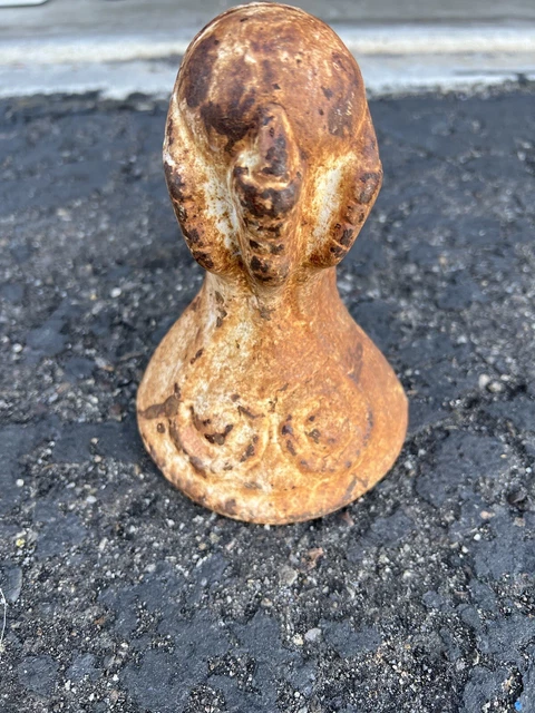 Antique Cast Iron Ball Claw Foot Cast Iron Bath Tub Feet/Patina/nice Door Stop