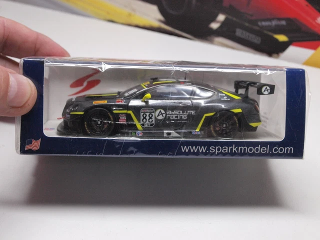 Spark Model Bentley Continental GT3 N°4 – Macau GT Cup 2014 – Vernay – 1/43
