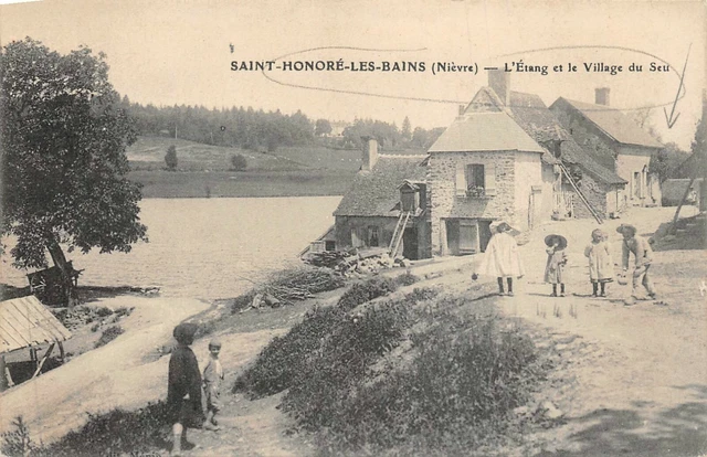 SAINT-HONORE-LES-BAINS - L'étang et le village du Seu