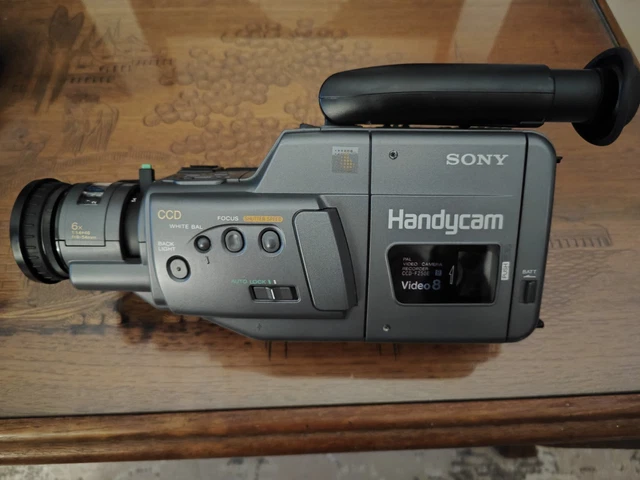 Sony CCD F335 - Camescope Video8 De Poing | Saga 8mm