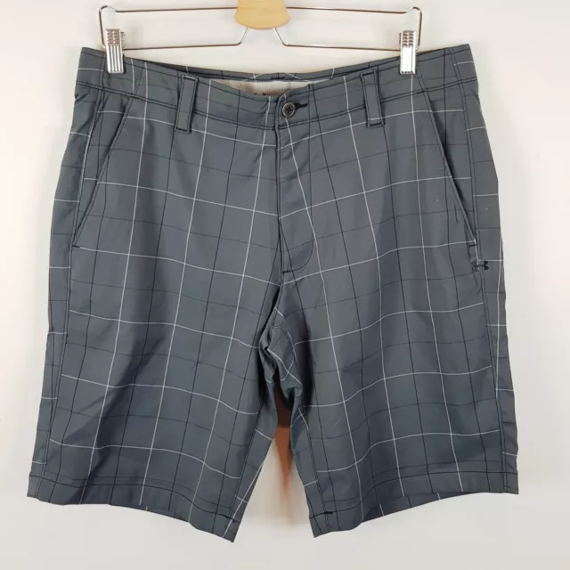 UA UNDER ARMOUR Mens Size 36 Checkered Print Heat Gear Loose Golf Shorts