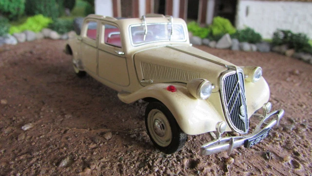 NOREV Citroën traction 15 CV découvrable EDM 1949