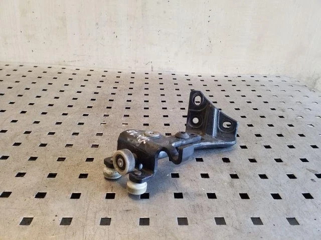 Charnière De Porte Avant Pour BMW Série 3 E46 (1997-2006) - Réf. OEM 51218160959