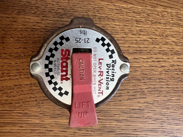 Stant 10335 20 PSI Lev-R-Vent Replacement Stant 10335 Radiator Cap