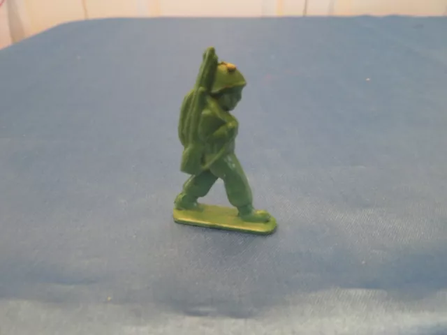 1950's Vintage Collectors Cracker Jack Prize Toy Green Army Soldier Stand Up