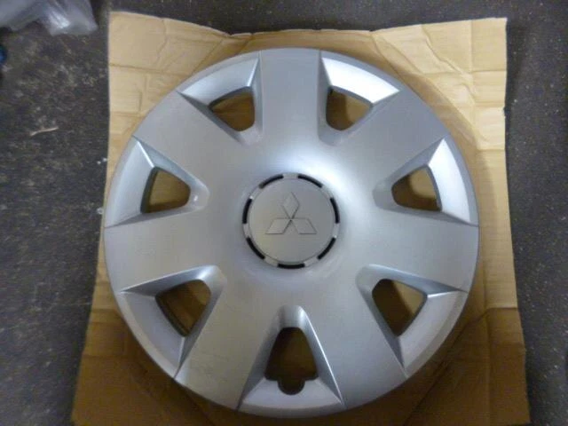 MITSUBISHI Delica D5 DBA-CV5W Wheel Cover [Used] [PA67192378]