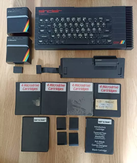 Sinclair ZX Spectrum 128k+ mit Schnittstelle 1, Microdrives & 27 Patronen