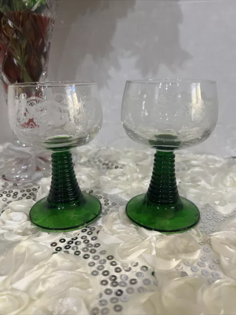 2 PC Luminarc French Roemer 8OZ Wine Glasses Goblets Etched Green Beehive Stem